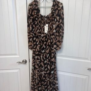 NWT Moon River Midi Dress